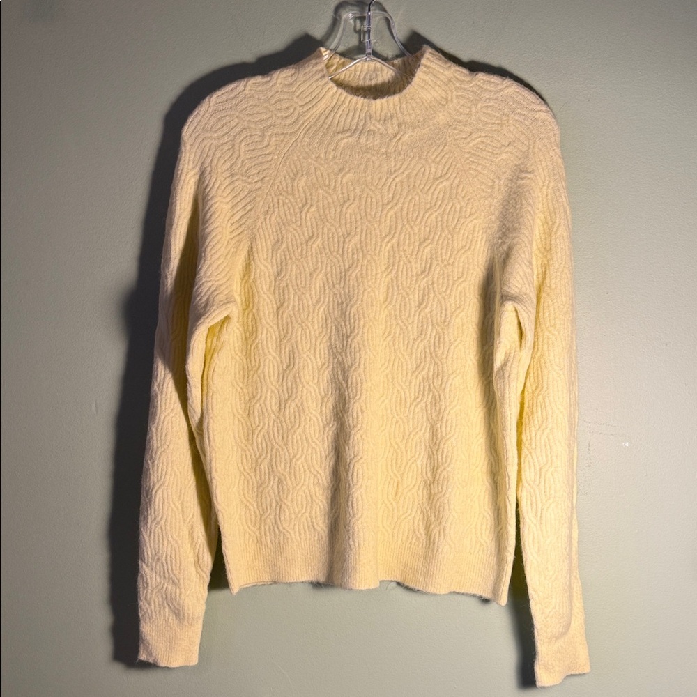 Ann Taylor Soft Yellow Textured Knit Sweater M